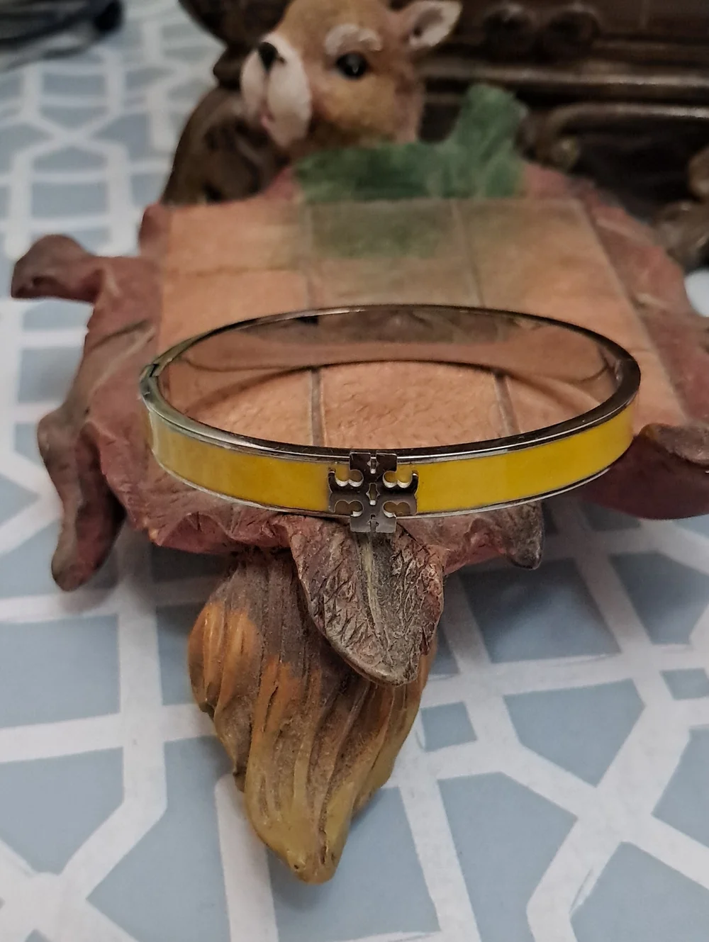 Fashion Jewelry sleek yellow